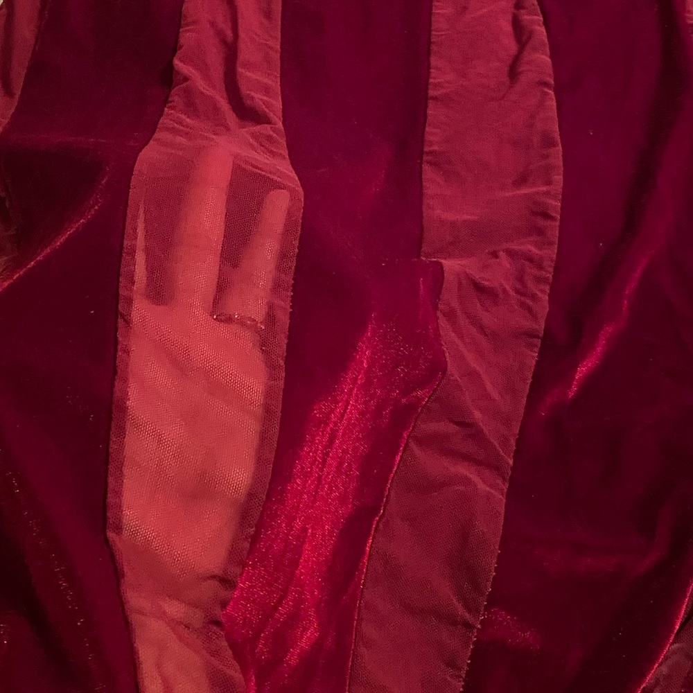 Deep Red Dress - Picture 3 of 7